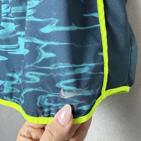 NIke Dri-Fit Womens Tempo Running Active Shorts Size M Liquid Print Green Blue L - Picture 3 of 11